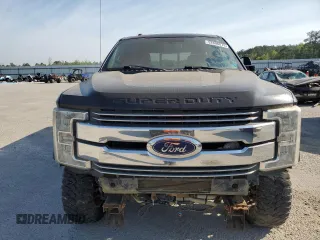 2017 Ford Super Duty F-250 SRW Lariat with VIN 1FT7W2BT9HEC27833, listed as a Copart auction lot 52806075 with 250,026 mi miles and Clean Title. Bid and sale history available at carsss.com. Image 5.