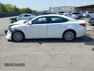 2014 Lexus ES 330 z VIN JTHBK1GG6E2113795, wystawiony jako IAAI lot #42207580 z przebiegiem 128 540 mil mil oraz . Historia ofert i sprzedaży dostępna na DreamBid. Obrazek 15.