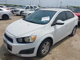 2013 Chevrolet Sonic LT with VIN 1G1JC5SH0D4105379, listed as a IAAI auction lot 42188189 with 198,896 mi miles and . Bid and sale history available at DreamBid. Image 2.