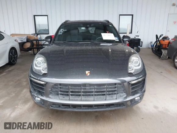 2018 Porsche Macan with VIN WP1AA2A55JLB15571, listed as a IAAI auction lot 41720835 with 63,770 mi miles. Bid and sale history available at carsss.com. Image 12.