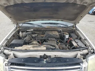 2008 Ford Explorer XLT z VIN 1FMEU63E88UA86923, wystawiony jako Copart lot #59770935 z przebiegiem 140 213 mil mil oraz Szkoda całkowita • Salvage title. Historia ofert i sprzedaży dostępna na DreamBid. Obrazek 12.