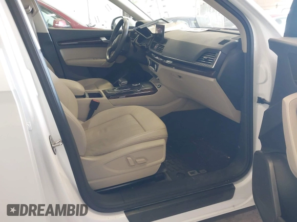 2019 Audi Q5 Premium z VIN WA1ANAFY3K2131756, wystawiony jako IAAI lot #42042739 z przebiegiem 76 332 mil mil oraz . Historia ofert i sprzedaży dostępna na DreamBid. Obrazek 5.