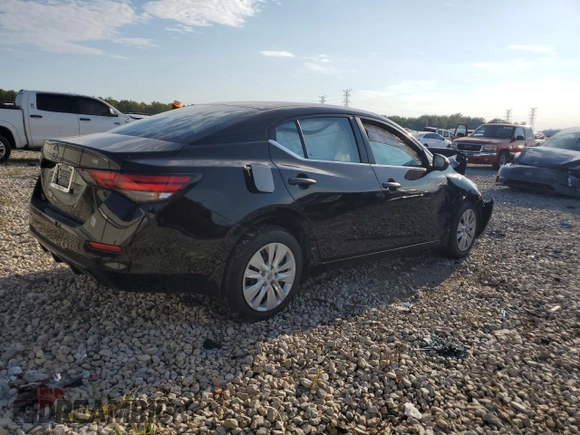 2024 Nissan Sentra S with VIN 3N1AB8BV8RY323353, listed as a Copart auction lot 72601364 with 711 mi miles and Salvage title. Bid and sale history available at DreamBid. Image 3.