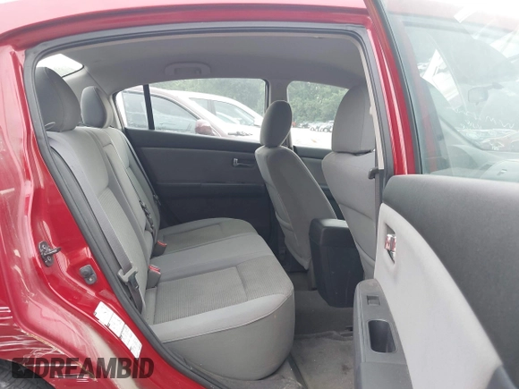 2010 Nissan Sentra S z VIN 3N1AB6AP9AL642303, wystawiony jako IAAI lot #42452652 z przebiegiem 130 486 mil mil oraz . Historia ofert i sprzedaży dostępna na DreamBid. Obrazek 8.