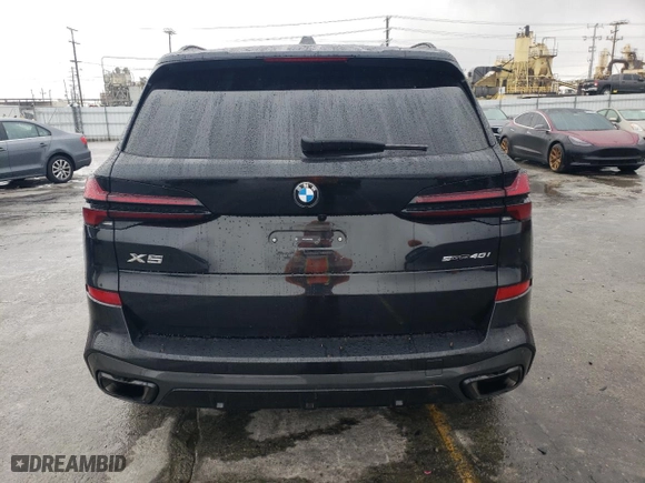 2024 BMW X5 sDrive40i with VIN 5UX13EU07R9U04052, listed as a Copart auction lot 44215095 with 22,655 mi miles and Salvage Title. Bid and sale history available at carsss.com. Image 6.
