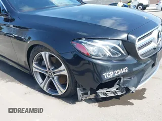 2019 Mercedes-Benz E 300 z VIN WDDZF4JB9KA509360, wystawiony jako IAAI lot #41846674 z przebiegiem 202 663 mil mil oraz . Historia ofert i sprzedaży dostępna na DreamBid. Obrazek 6.