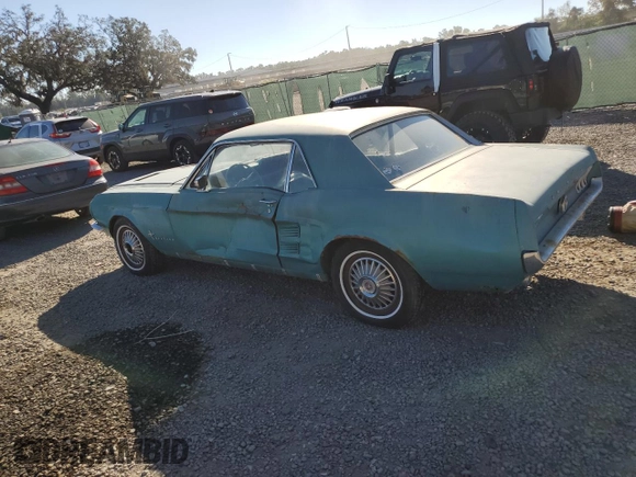 1967 Ford Mustang z VIN 7T01T287723, wystawiony jako Copart lot #79363484 z przebiegiem 360 421 mil mil oraz Szkoda całkowita • Salvage title. Historia ofert i sprzedaży dostępna na DreamBid. Obrazek 2.
