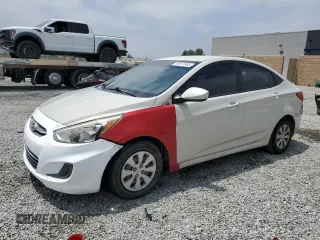 2016 Hyundai Accent SE z VIN KMHCT4AE7GU058871, wystawiony jako Copart lot #59511955 z przebiegiem 89 123 mil mil oraz Czysty tytuł • Clean title. Historia ofert i sprzedaży dostępna na DreamBid. Obrazek 1.