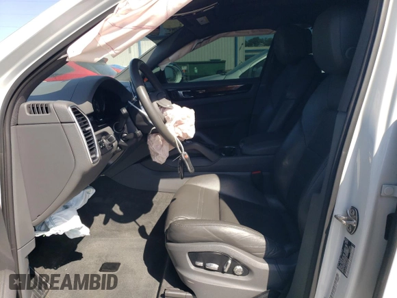2019 Porsche Cayenne with VIN WP1AA2AY0KDA06442, listed as a Copart auction lot 56753515 with 59,272 mi miles and Salvage title. Bid and sale history available at DreamBid. Image 7.
