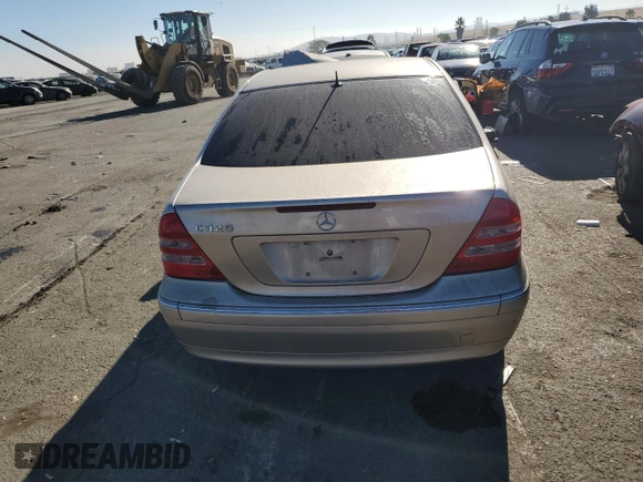 2001 Mercedes-Benz C 320 with VIN WDBRF64JX1F125063, listed as a Copart auction lot 70102164 with 204,937 mi miles and Salvage Title. Bid and sale history available at DreamBid. Image 6.