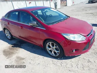 2014 Ford Focus Titanium with VIN 1FADP3J27EL102518, listed as a IAAI auction lot 41913153 with 88,284 mi miles. Bid and sale history available at carsss.com. Image 1.