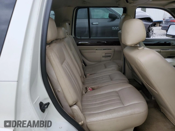 2004 Lincoln Aviator Luxury z VIN 5LMEU88H04ZJ07899, wystawiony jako Copart lot #55530445 z przebiegiem 180 527 mil mil oraz Szkoda całkowita • Salvage title. Historia ofert i sprzedaży dostępna na DreamBid. Obrazek 10.