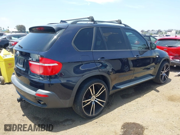 2010 BMW X5 35d z VIN 5UXFF0C5XALT84450, wystawiony jako IAAI lot #42401858 z przebiegiem 189 162 mil mil oraz . Historia ofert i sprzedaży dostępna na DreamBid. Obrazek 4.