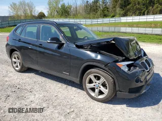 2014 BMW X1 xDrive28i z VIN WBAVL1C5XEVY13900, wystawiony jako Copart lot #56472225 z przebiegiem Nie podano mil oraz Szkoda całkowita • Salvage title. Historia ofert i sprzedaży dostępna na DreamBid. Obrazek 4.