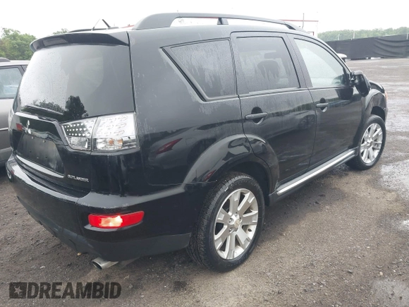 2010 Mitsubishi Outlander SE with VIN JA4AS3AW8AZ005036, listed as a IAAI auction lot 42184336 with 224,226 mi miles and . Bid and sale history available at DreamBid. Image 4.