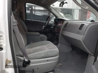2005 Dodge Durango SLT z VIN 1D4HD48D75F519320, wystawiony jako IAAI lot #42380006 z przebiegiem 84 625 mil mil oraz . Historia ofert i sprzedaży dostępna na DreamBid. Obrazek 5.