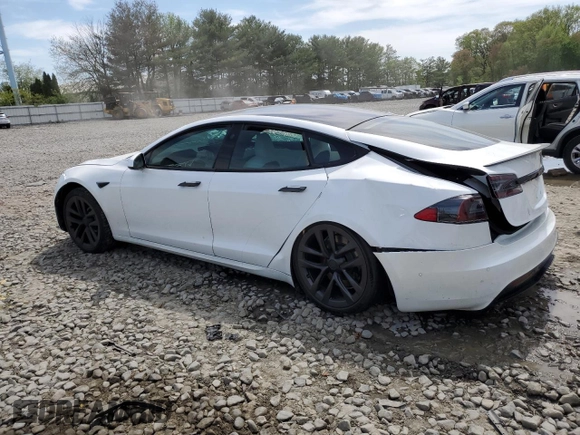2022 Tesla Model S Plaid with VIN 5YJSA1E63NF460643, listed as a Copart auction lot 54665505 with Not provided miles and Salvage title. Bid and sale history available at DreamBid. Image 2.