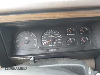 1994 Dodge Dakota z VIN 1B7GL23X8RS630456, wystawiony jako IAAI lot #42477536 z przebiegiem 280 421 mil mil oraz . Historia ofert i sprzedaży dostępna na DreamBid. Obrazek 7.