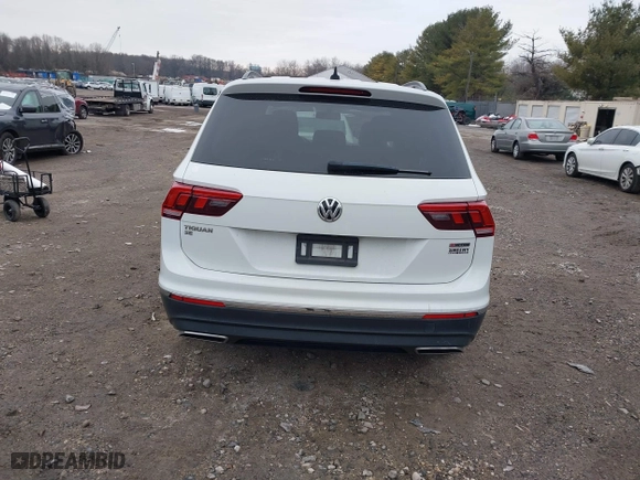 2020 Volkswagen Tiguan SE with VIN 3VV2B7AX0LM075033, listed as a IAAI auction lot 41310056 with 82,548 mi miles. Bid and sale history available at carsss.com. Image 16.