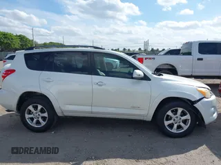 2011 Toyota RAV4 Ltd with VIN 2T3YF4DV0BW054041, listed as a IAAI auction lot 41647536 with 112,589 mi miles. Bid and sale history available at carsss.com. Image 13.