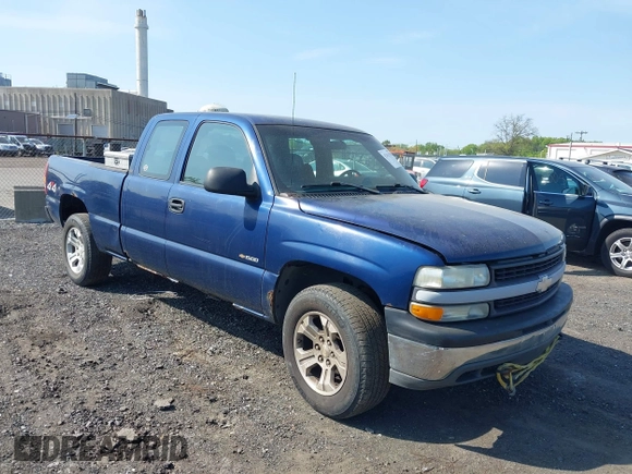2002 Chevrolet Silverado 1500 LS with VIN 2GCEK19V321260565, listed as a IAAI auction lot 42151550 with 117,350 mi miles. Bid and sale history available at carsss.com. Image 1.