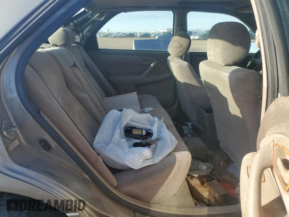 1998 Toyota Camry LE z VIN JT2BG28K2W0164356, wystawiony jako Copart lot #49450065 z przebiegiem 240 905 mil mil oraz Czysty tytuł • Clean title. Historia ofert i sprzedaży dostępna na DreamBid. Obrazek 10.