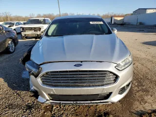 2014 Ford Fusion SE with VIN 3FA6P0H71ER141485, listed as a Copart auction lot 49236925 with 69,250 mi miles and Non Repairable. Bid and sale history available at carsss.com. Image 5.