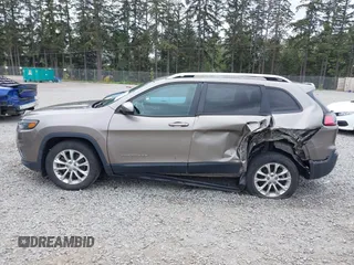 2020 Jeep Cherokee Latitude с VIN 1C4PJLCB8LD606699, выставлен на аукционе IAAI как лот 42281596 с пробегом 46 070 миль миль и . История ставок и продаж доступна на DreamBid. Изображение 14.