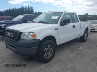 2007 Ford F-150 STX with VIN 1FTRX14W27KD15565, listed as a IAAI auction lot 42738127 with Not provided miles and . Bid and sale history available at DreamBid. Image 2.