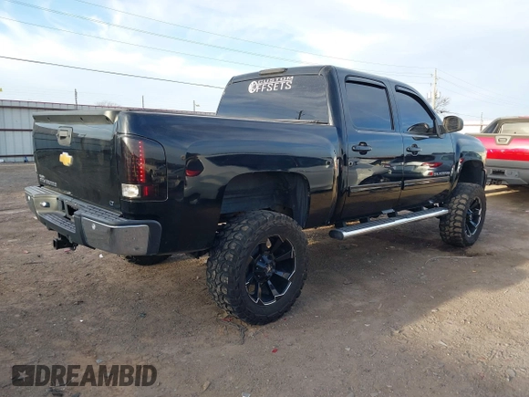 2013 Chevrolet Silverado 1500 LT with VIN 3GCPKSE78DG104750, listed as a IAAI auction lot 41815590 with 188,800 mi miles. Bid and sale history available at carsss.com. Image 4.