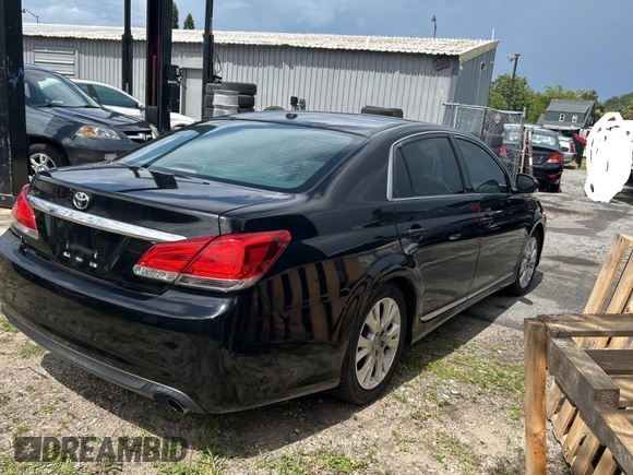 2011 Toyota Avalon with VIN 4T1BK3DB7BU377674, listed as a Copart auction lot 63706615 with 170,453 mi miles and Clean title. Bid and sale history available at DreamBid. Image 4.