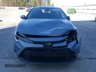 2021 Toyota Corolla LE with VIN JTDEPMAE0MJ142027, listed as a Copart auction lot 47986165 with 28,800 mi miles and Clean Title. Bid and sale history available at carsss.com. Image 5.