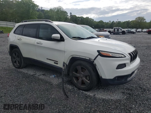 2016 Jeep Cherokee Latitude with VIN 1C4PJMCS8GW250805, listed as a Copart auction lot 52947755 with 135,399 mi miles and Clean Title. Bid and sale history available at carsss.com. Image 4.