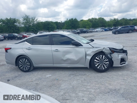2024 Nissan Altima SV с VIN 1N4BL4DV8RN427073, выставлен на аукционе IAAI как лот 42152075 с пробегом 10 175 миль миль и . История ставок и продаж доступна на DreamBid. Изображение 13.