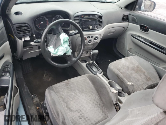 2011 Hyundai Accent GS z VIN KMHCM3AC7BU201140, wystawiony jako Copart lot #52757065 z przebiegiem Nie podano mil oraz Szkoda całkowita • Salvage title. Historia ofert i sprzedaży dostępna na DreamBid. Obrazek 8.