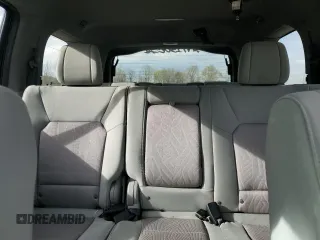 2015 Honda Pilot SE z VIN 5FNYF4H33FB074515, wystawiony jako Copart lot #54758015 z przebiegiem 148 493 mil mil oraz Szkoda całkowita • Salvage title. Historia ofert i sprzedaży dostępna na DreamBid. Obrazek 10.