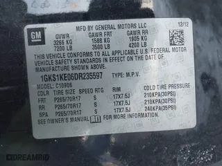 2013 GMC Yukon XL SLT with VIN 1GKS1KE06DR235597, listed as a IAAI auction lot 41315573 with 277,634 mi miles. Bid and sale history available at carsss.com. Image 9.