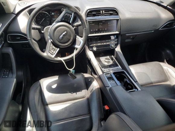2019 Jaguar F-Pace 25t Prestige with VIN SADCK2FX4KA358775, listed as a Copart auction lot 61371745 with 79,775 mi miles and Non repairable. Bid and sale history available at DreamBid. Image 8.
