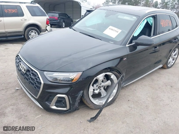 2023 Audi Q5 S line Premium Plus with VIN WA1EAAFY1P2077085, listed as a IAAI auction lot 41802510 with 25,157 mi miles. Bid and sale history available at carsss.com. Image 6.