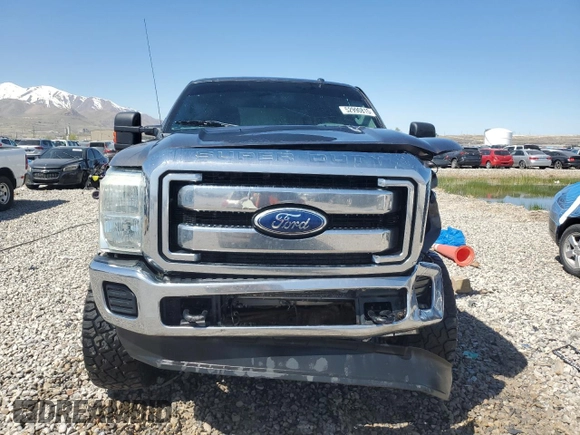 2011 Ford F-350 Platinum with VIN 1FT7W3BT5BEC87279, listed as a Copart auction lot 52990815 with 285,540 mi miles and Salvage title. Bid and sale history available at DreamBid. Image 5.