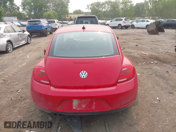 2012 Volkswagen Beetle 2.5L PZEV with VIN 3VWJP7AT8CM637489, listed as a IAAI auction lot 42377559 with 174,295 mi miles and . Bid and sale history available at DreamBid. Image 16.