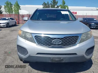 2011 Kia Sorento LX with VIN 5XYKT3A12BG031790, listed as a IAAI auction lot 42019848 with 170,413 mi miles. Bid and sale history available at carsss.com. Image 6.