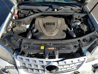2010 Mercedes-Benz M 550 with VIN 4JGBB7CB8AA602077, listed as a Copart auction lot 83598804 with 111,633 mi miles and Salvage Title. Bid and sale history available at DreamBid. Image 12.