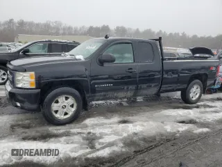 2011 Chevrolet Silverado 1500 LT with VIN 1GCRKSE06BZ193579, listed as a Copart auction lot 44763445 with 149,934 mi miles and Salvage Title. Bid and sale history available at DreamBid. Image 1.