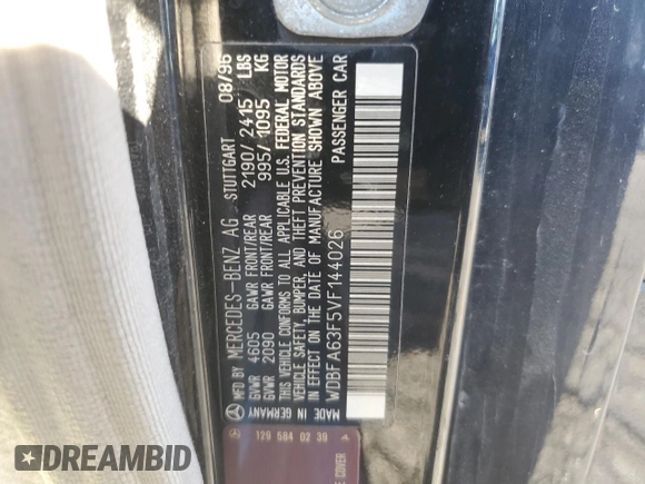 1997 Mercedes-Benz SL 500 z VIN WDBFA63F5VF144026, wystawiony jako Copart lot #80580024 z przebiegiem 138 776 mil mil oraz Czysty tytuł • Clean title. Historia ofert i sprzedaży dostępna na DreamBid. Obrazek 12.
