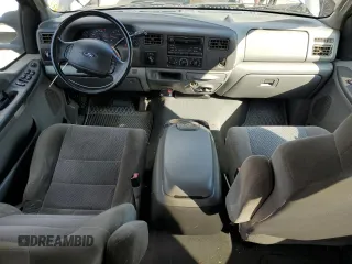 2003 Ford Super Duty F-250 XL with VIN 1FTNW21L33EC50476, listed as a Copart auction lot 67627394 with 277,849 mi miles and Salvage Title. Bid and sale history available at carsss.com. Image 8.
