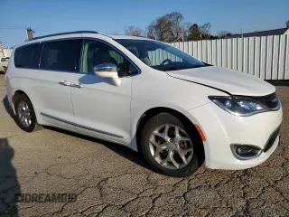 2018 Chrysler Pacifica Limited z VIN 2C4RC1GG3JR233143, wystawiony jako Copart lot #48360105 z przebiegiem 75 680 mil mil oraz Szkody całkowita. Historia ofert i sprzedaży dostępna na DreamBid. Obrazek 4.