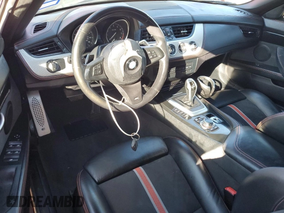 2014 BMW Z4 sDrive28i z VIN WBALL5C59EP556599, wystawiony jako Copart lot #44781125 z przebiegiem Nie podano mil oraz Czysty tytuł • Clean title. Historia ofert i sprzedaży dostępna na DreamBid. Obrazek 8.