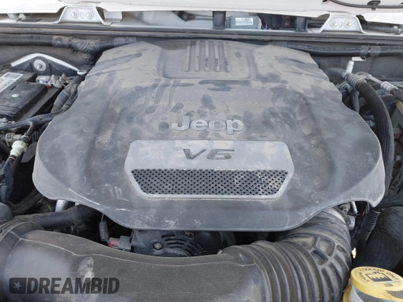 2015 Jeep Wrangler Unlimited Rubicon with VIN 1C4BJWFG1FL602412, listed as a IAAI auction lot 42065619 with 109,070 mi miles. Bid and sale history available at carsss.com. Image 10.