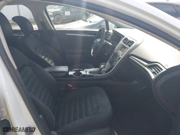 2014 Ford Fusion SE with VIN 3FA6P0H76ER319715, listed as a IAAI auction lot 41981201 with 147,571 mi miles. Bid and sale history available at carsss.com. Image 5.